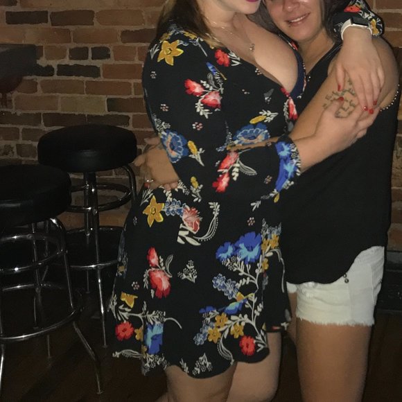 Express Women’s Floral Print Dress Medium - Picture 2 of 4